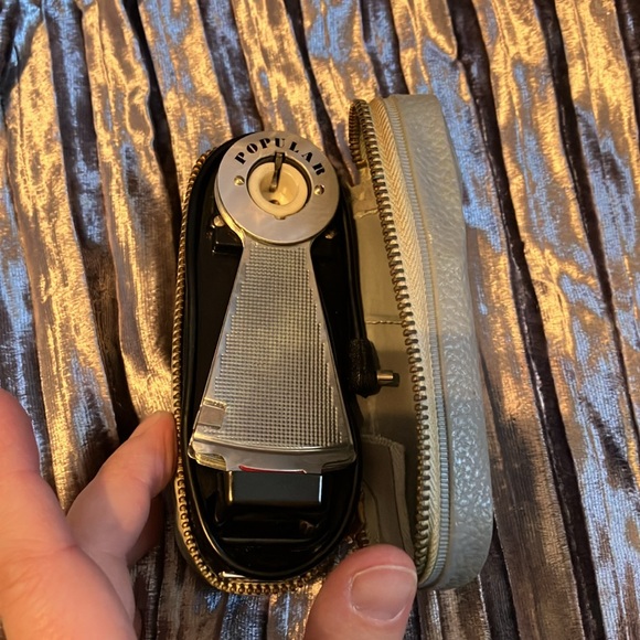 Petri 7 1.8 Camera 35mm, 2 additional Lens, & Popular fan flash reflector - Picture 15 of 15